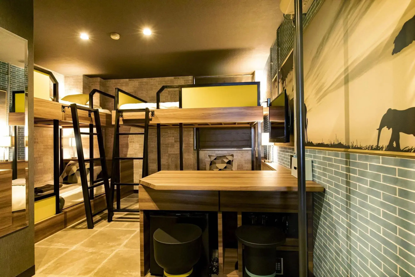 Foto - Under Railway Hotel Akihabara