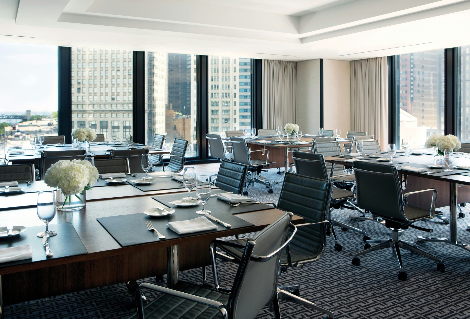 Photo - The Langham, Chicago
