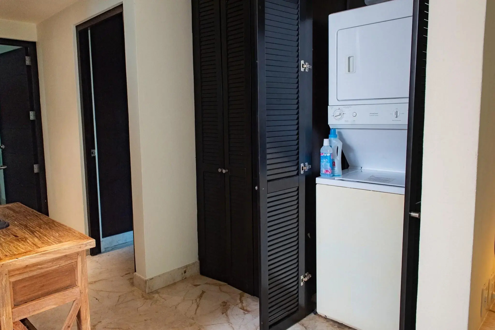 Photo - El Taj Oceanfront & Beachside Condo Hotel