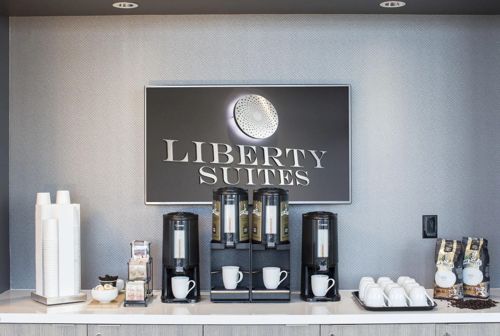 Foto - Liberty Suites Hotel
