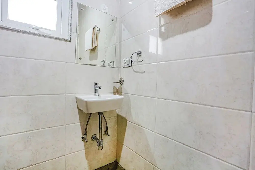 Photo - FabHotel Taugan Inn - Nr Yashobhoomi Convention Centre