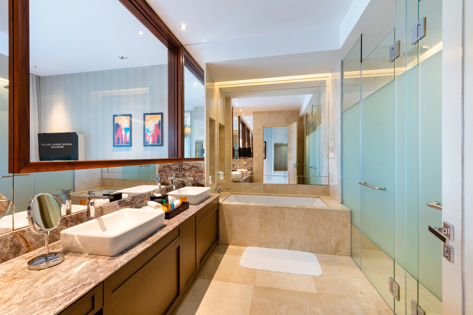 Photo - Resorts World Sentosa - Equarius Hotel
