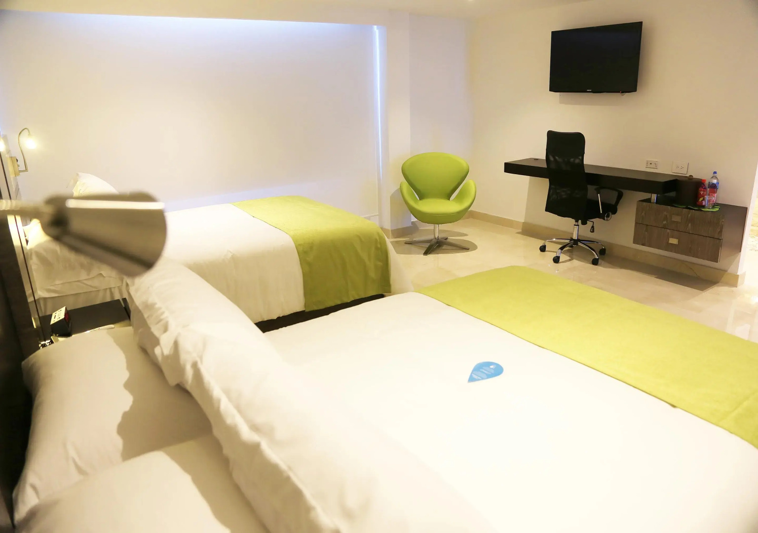 Photo - Washington Plaza