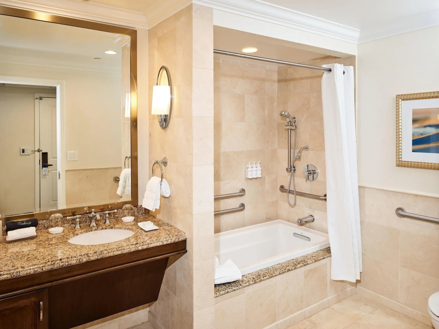 Photo - Balboa Bay Resort