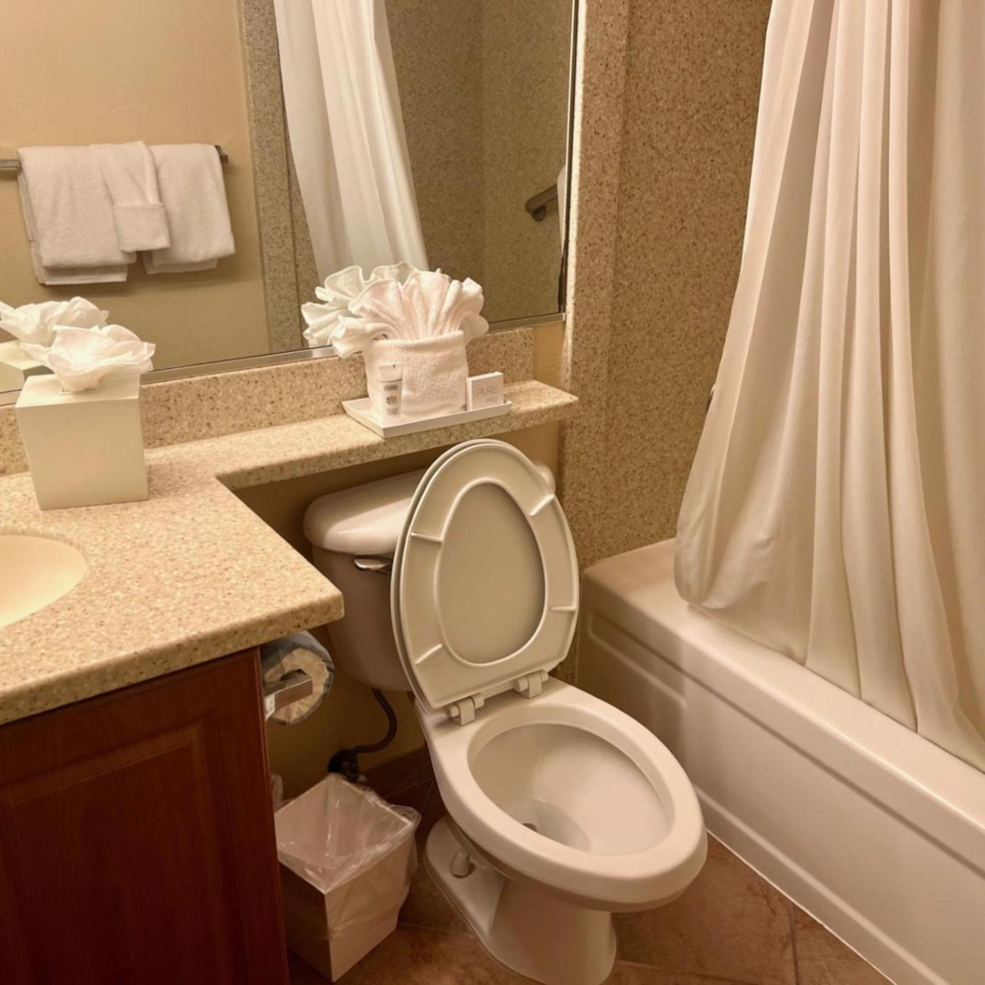 Photo - Jockey Resort Suites Center Strip