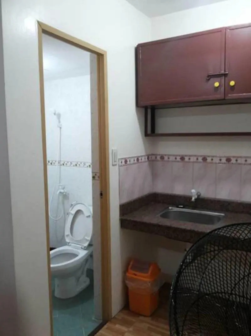 Foto - Budget Studio Unit in Makati