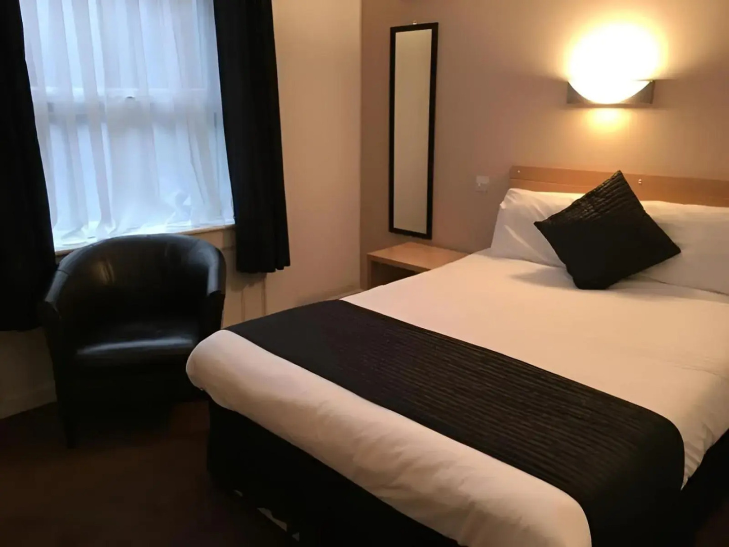 Photo - Lord Nelson Hotel-Lime Street Station Liverpool by Compass Hospitality