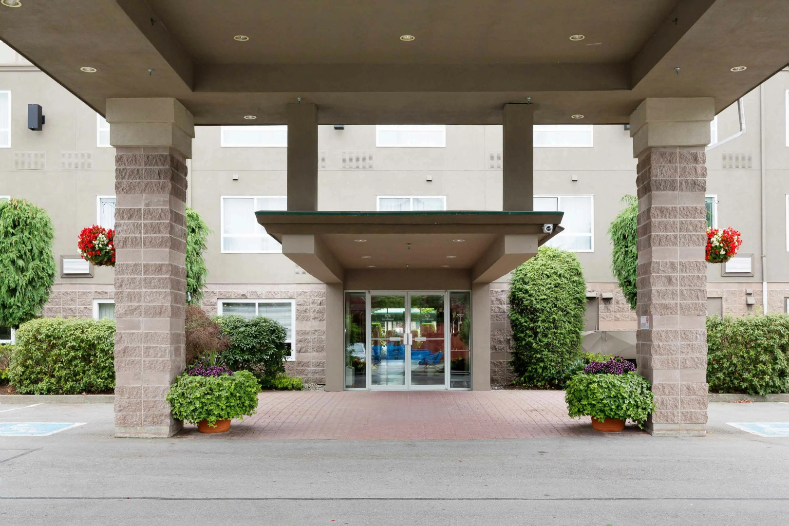 Photo - Sandman Hotel Langley