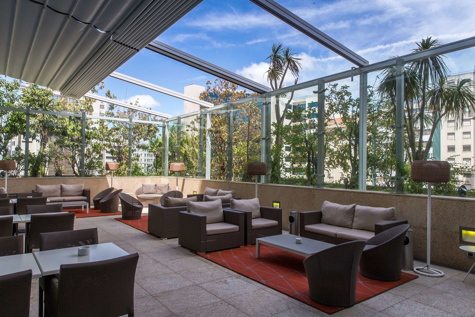 Photo - SANA Malhoa Hotel