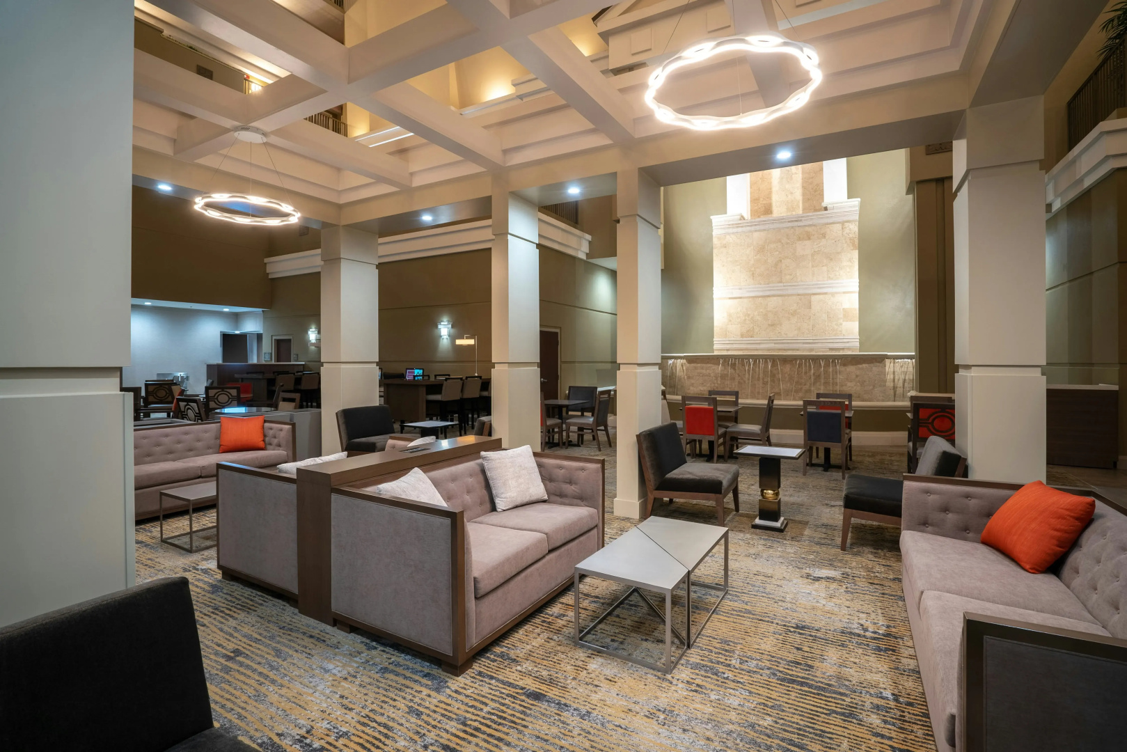Photo - Embassy Suites by Hilton Nashville at Vanderbilt