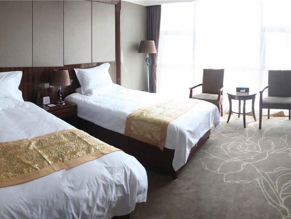 GreenTree Huainan Tianjiaan Square Guangchang road Hotel