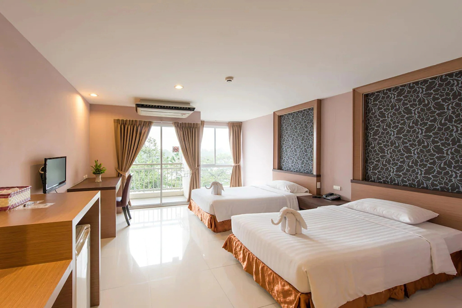 Photo - Eastiny Resort & Spa