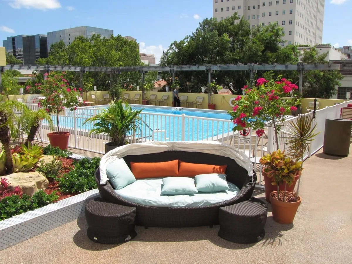 Foto - Courtyard Miami in Coral Gables by Marriott