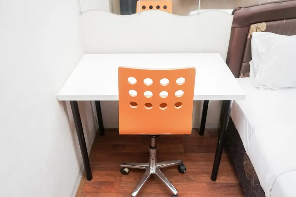 Comfy and Modern Studio at Serpong Greenview Apartment