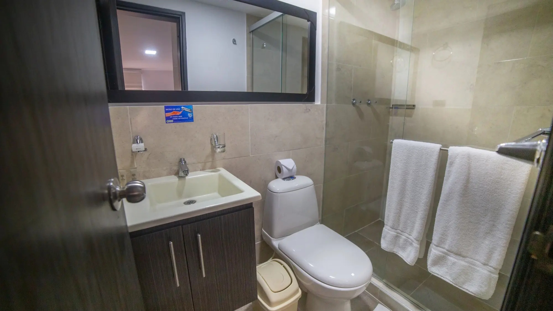 Photo - Azor Hotel Cali Versalles