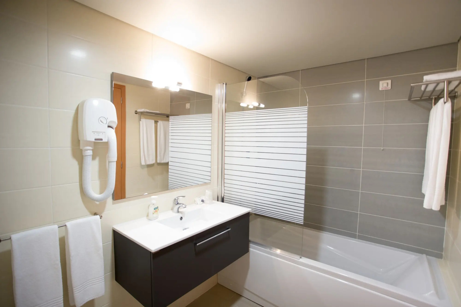 Photo - Antillia Hotel