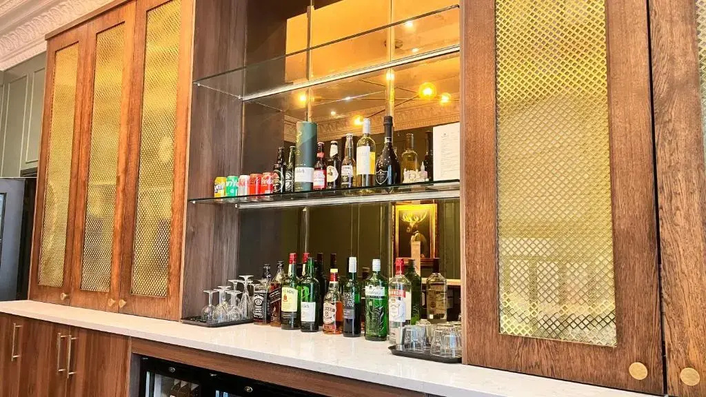 Photo - The Portico Hotel