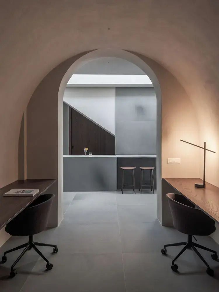 Foto - Charisma Estate