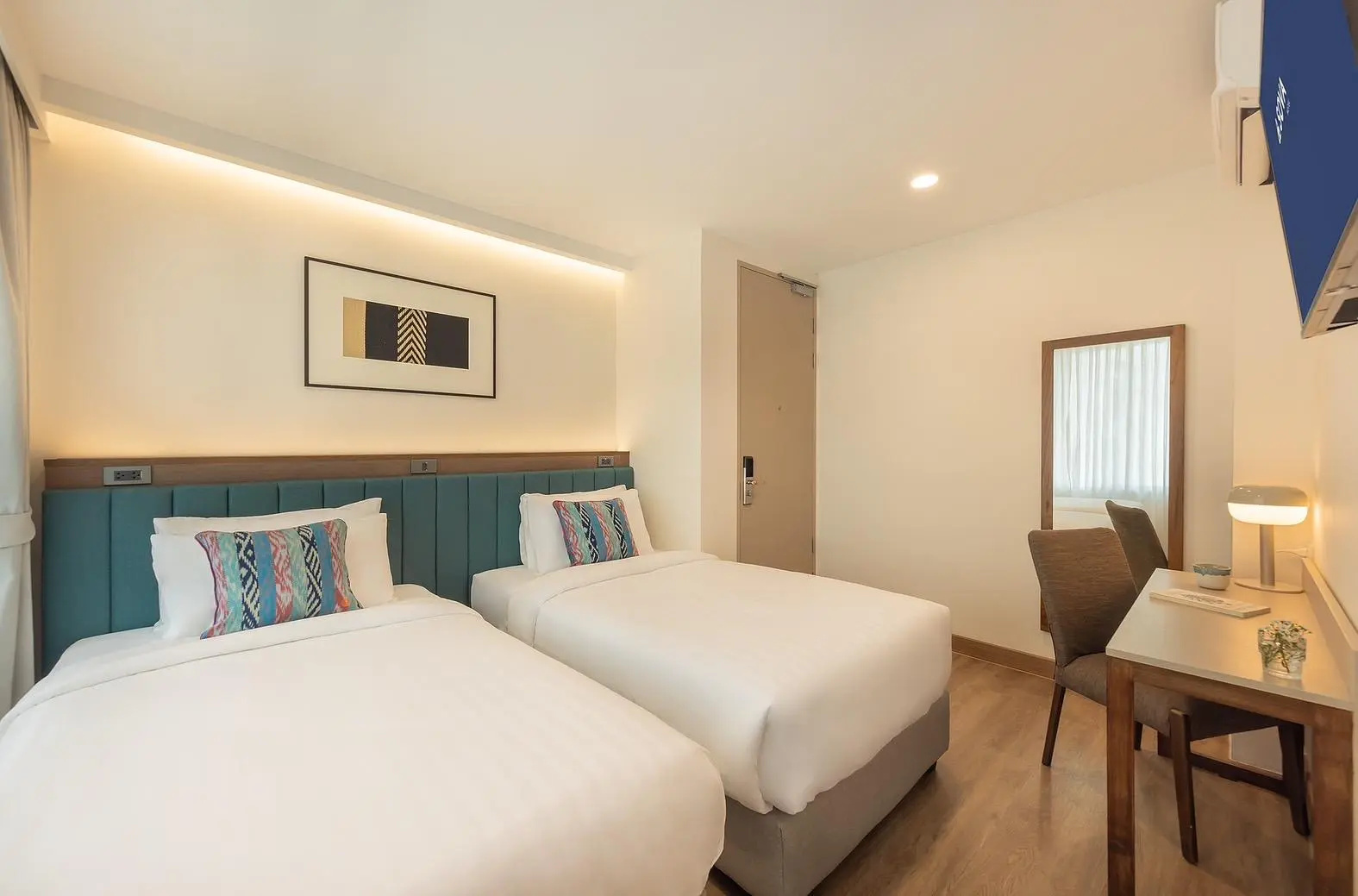 Photo - Sova Hotel Bangkok