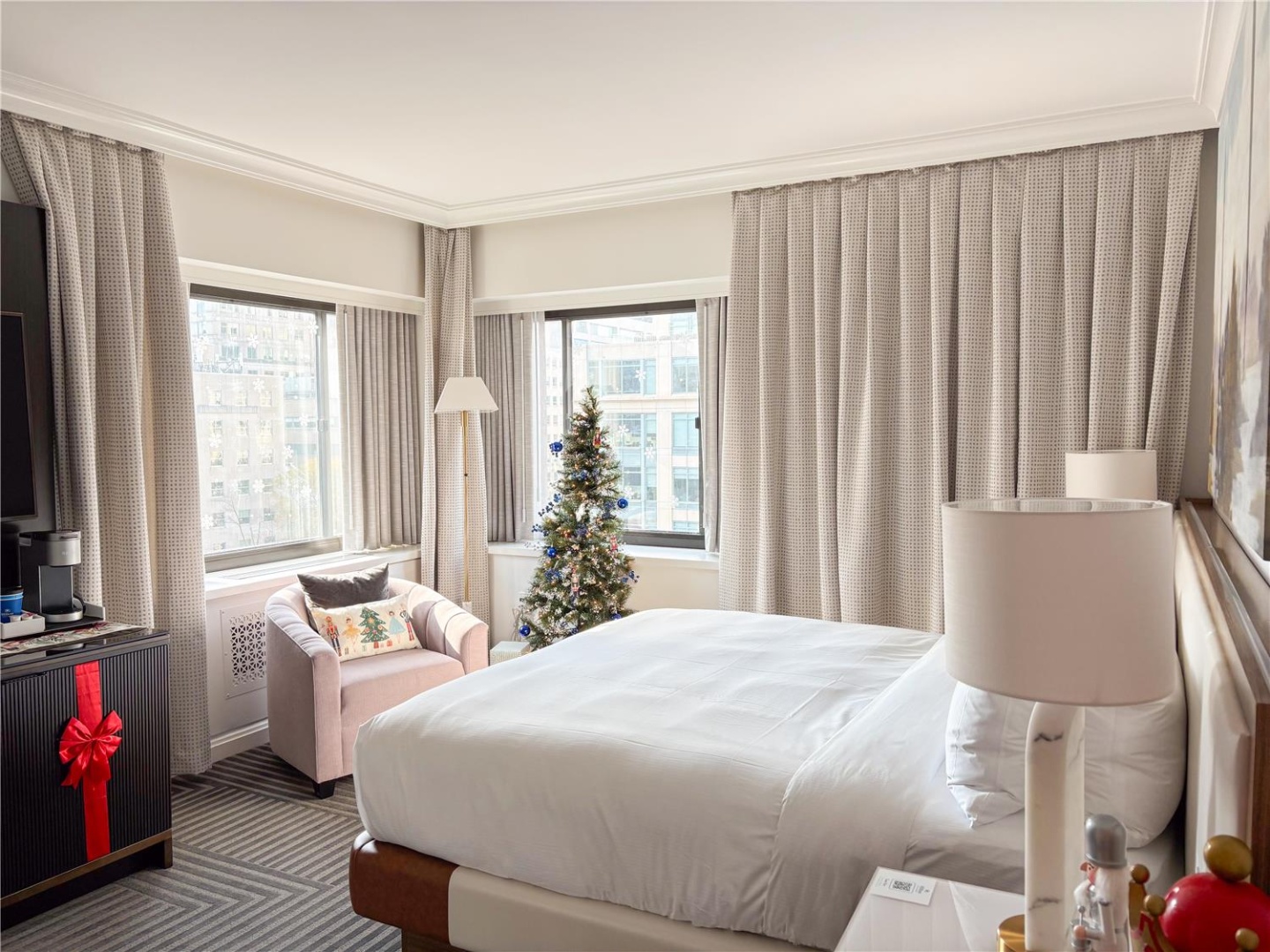 Photo - Capital Hilton