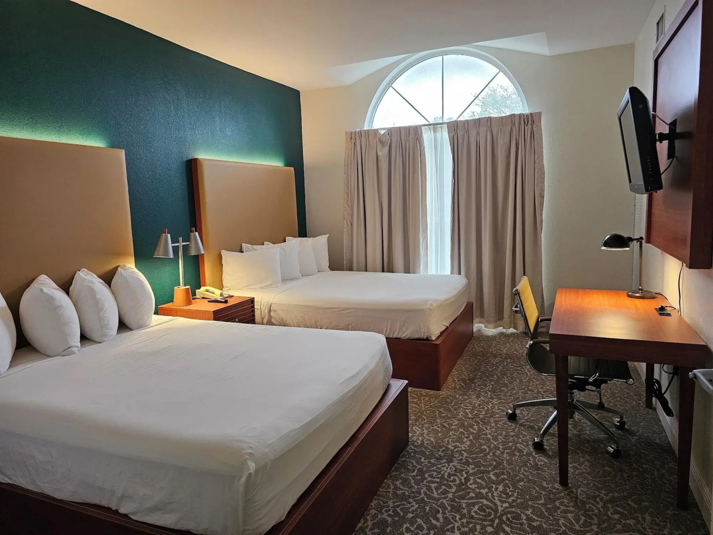 Foto - SureStay Plus by Best Western Orlando Lake Buena Vista