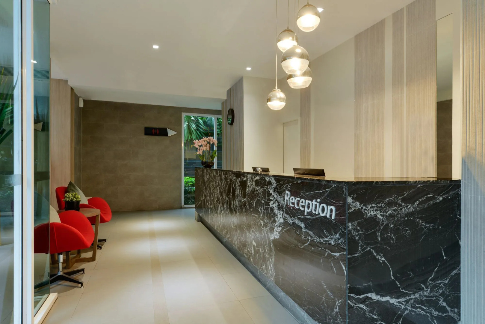 Photo - Hotel Amber Sukhumvit 85