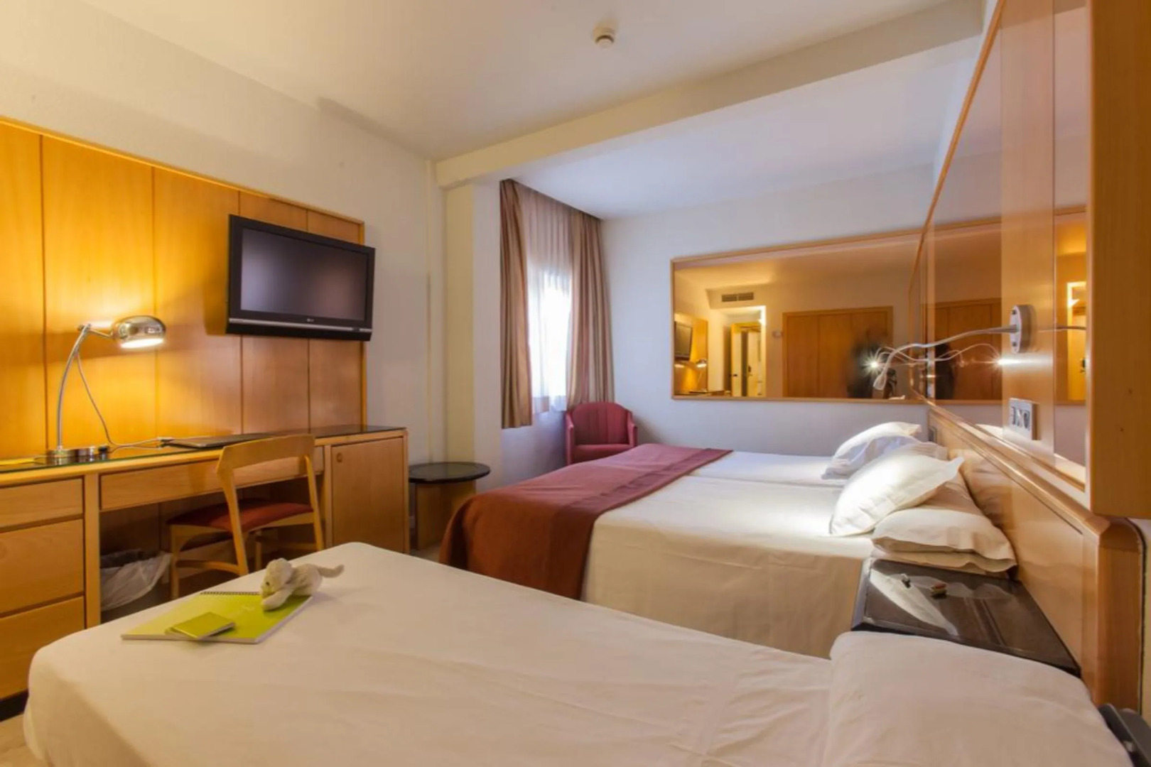 Foto - Silken Rona Dalba