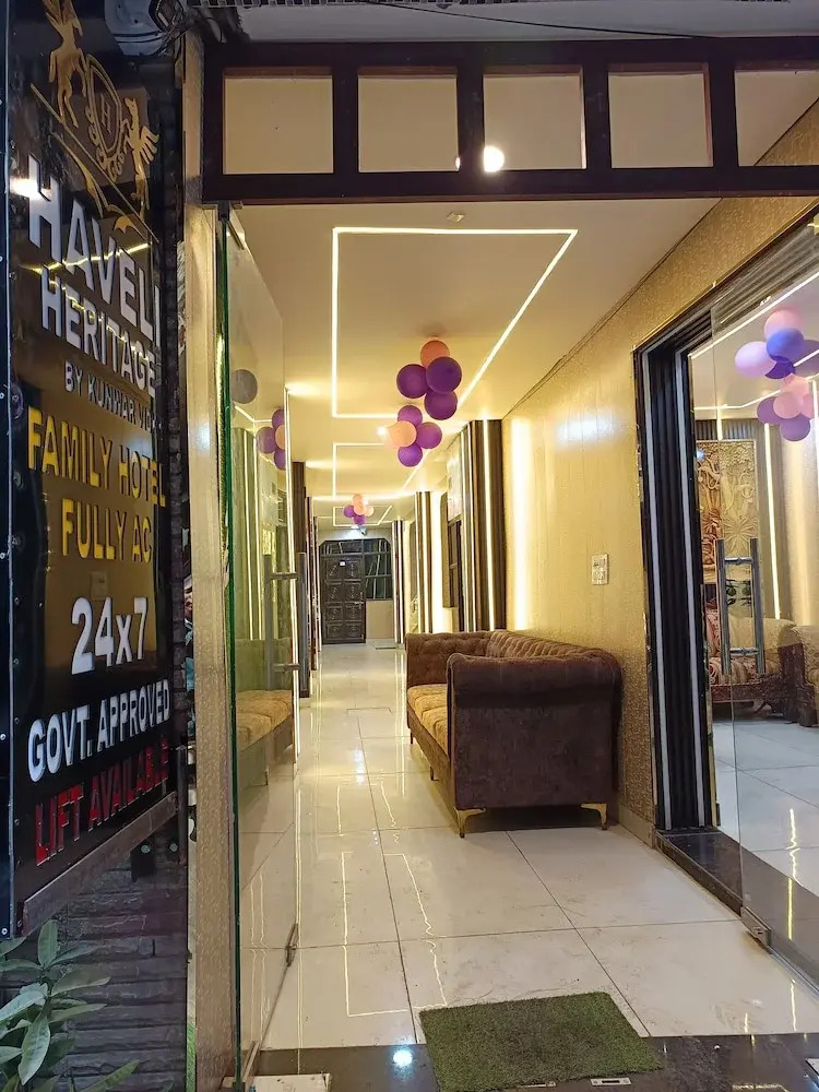 Foto - Haveli Heritage --- 200 Meters from Nizamuddin Railway Station