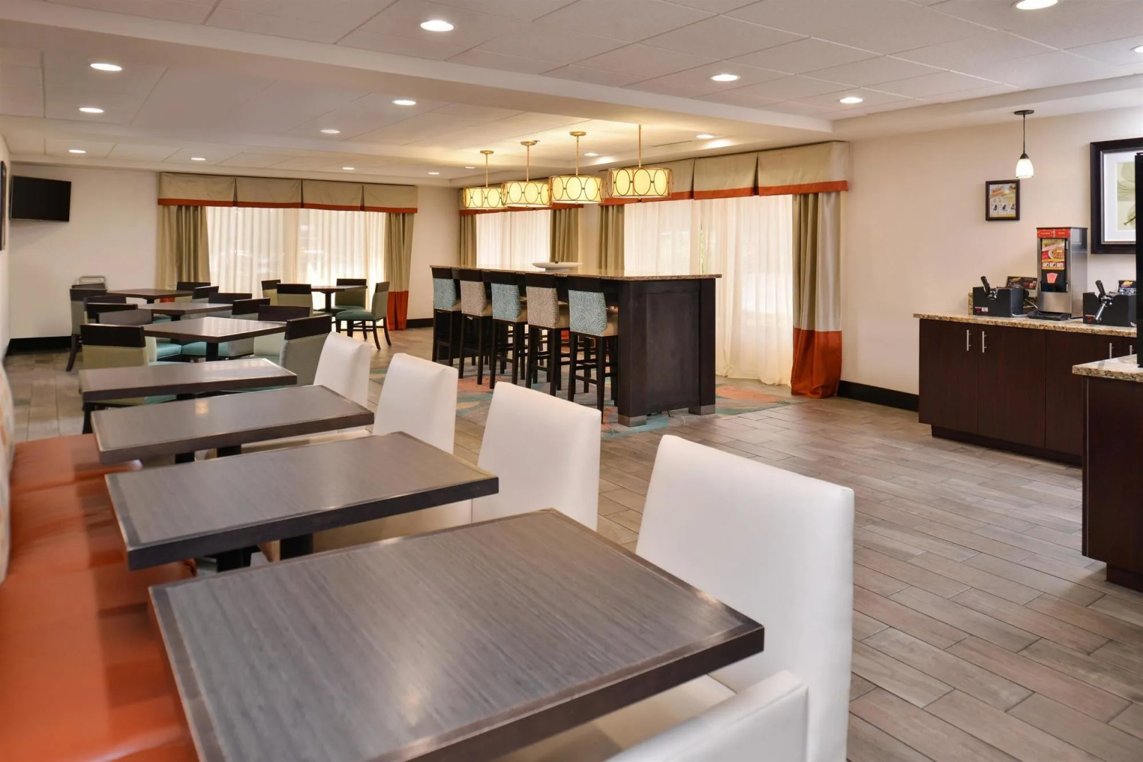Photo - Best Western Plus Chicagoland - Countryside