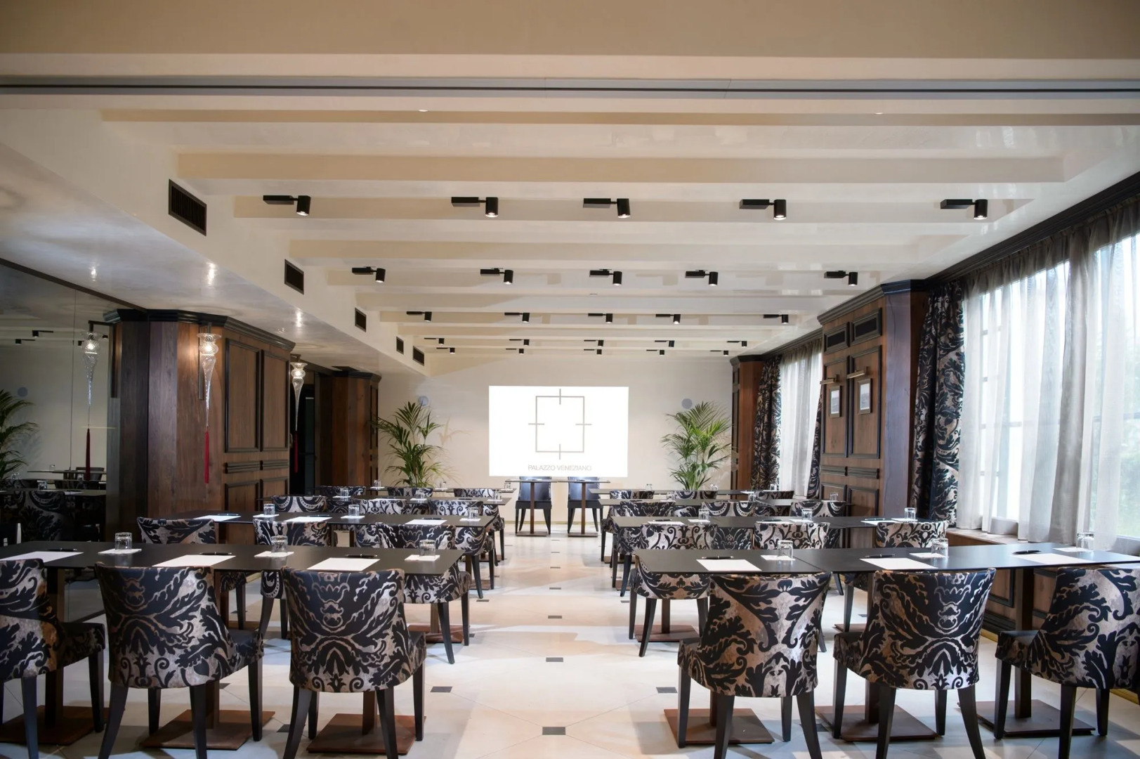 Photo - Palazzo Veneziano - Venice Collection