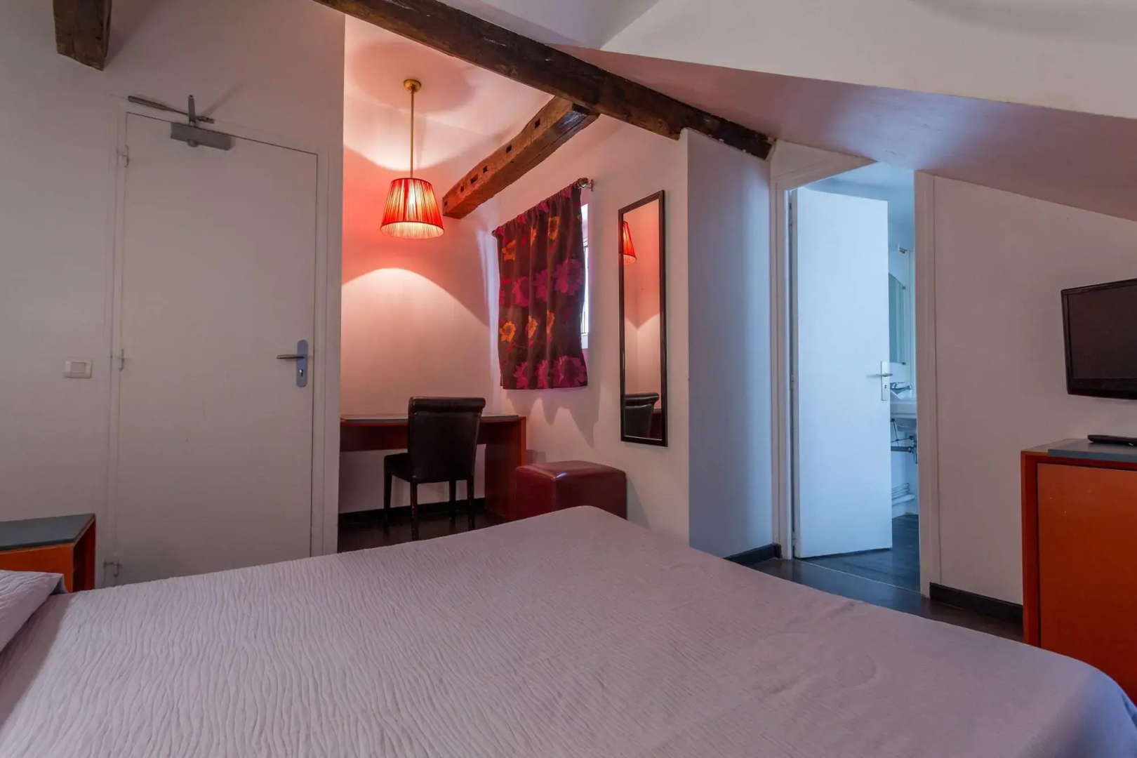 Photo - Victory Hotel Galou