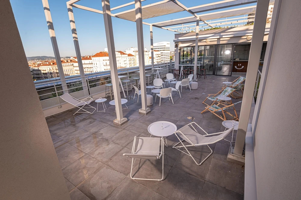 Foto - Apparthôtel Privilodges Toulon Centre Gare