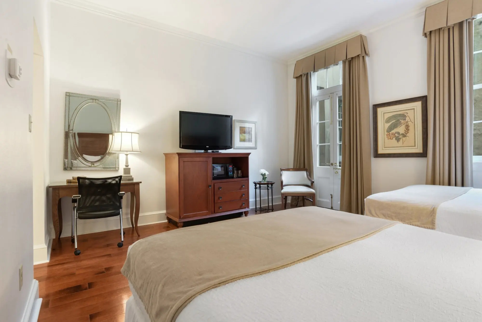 Photo - voco St James Hotel by IHG