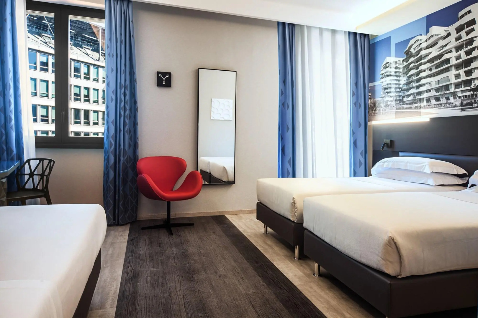 Photo - iQ Hotel Milano