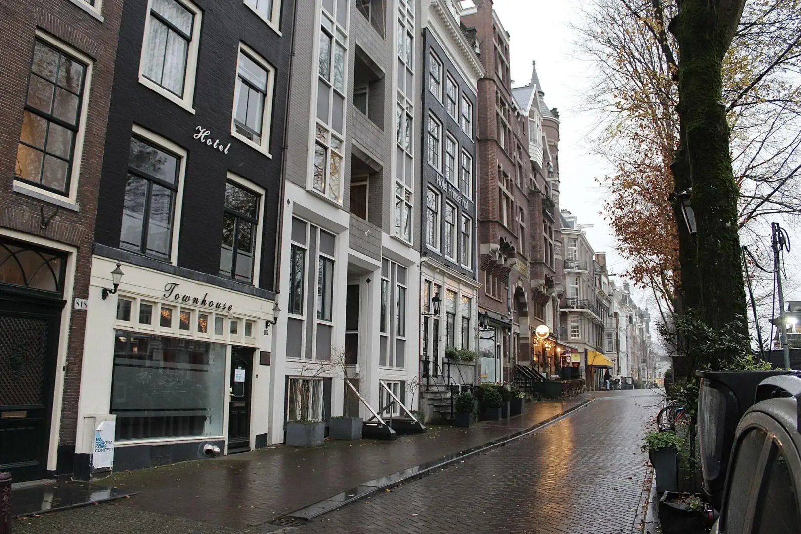 Photo - The Townhouse Hotel