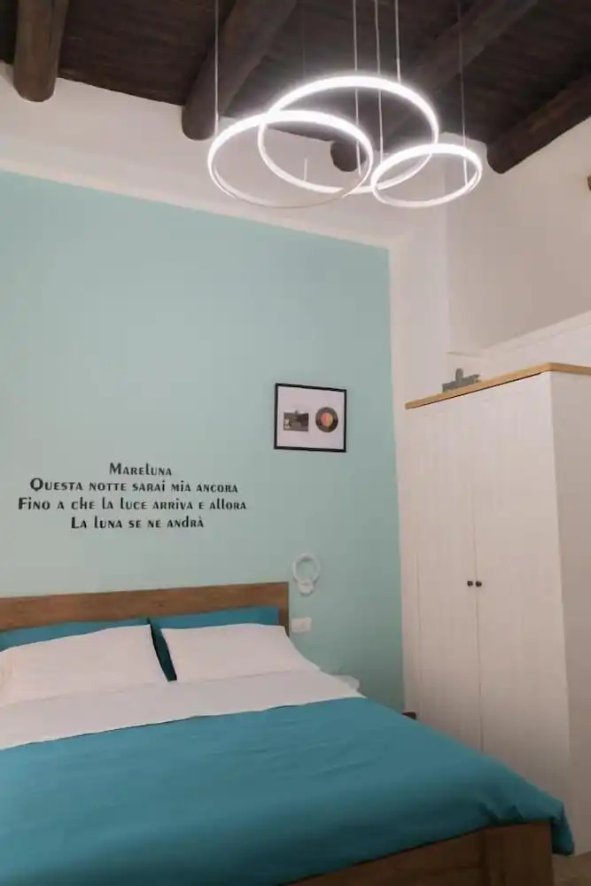 Foto - Yes I Know My Room - Storico