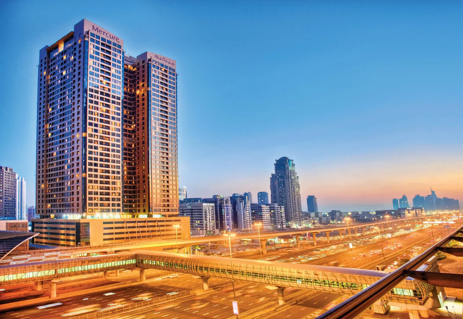 Photo - Mercure Dubai Barsha Heights Hotel Suites And Apartments
