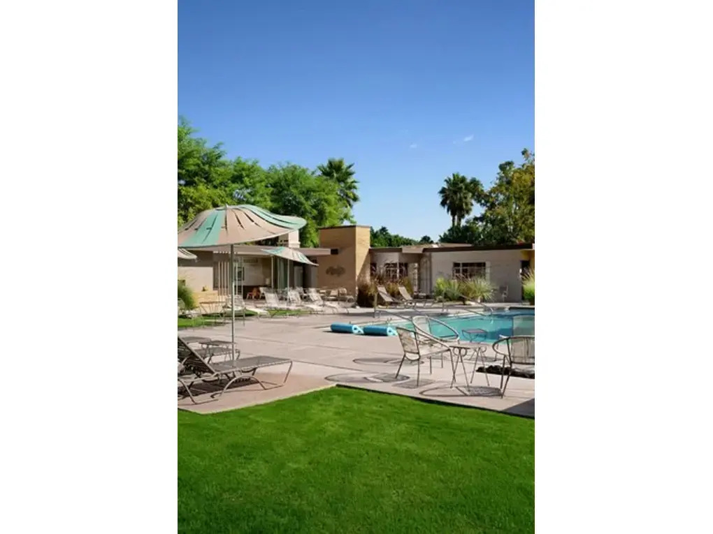 Photo - The Hideaway - 21 and Over