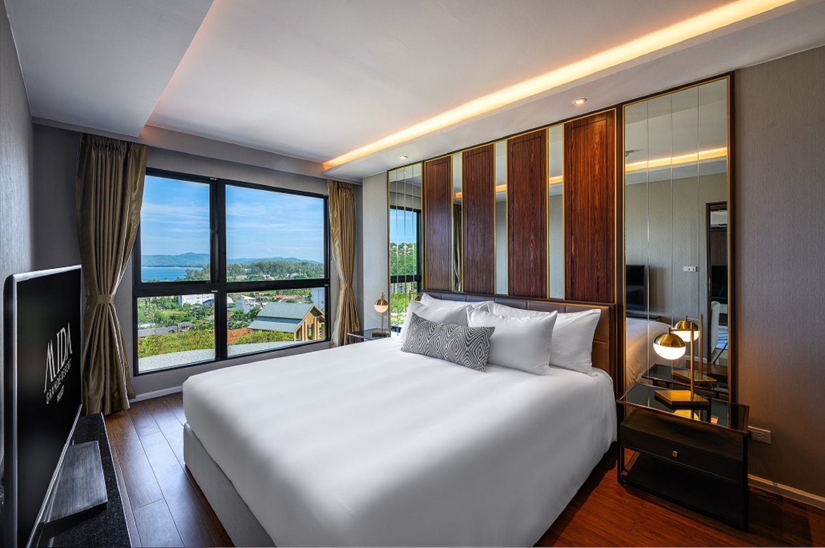 Photo - MIDA Grande Resort Phuket
