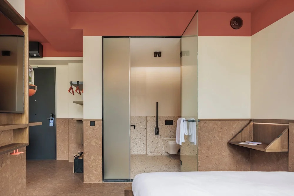 Photo - The Usual Rotterdam