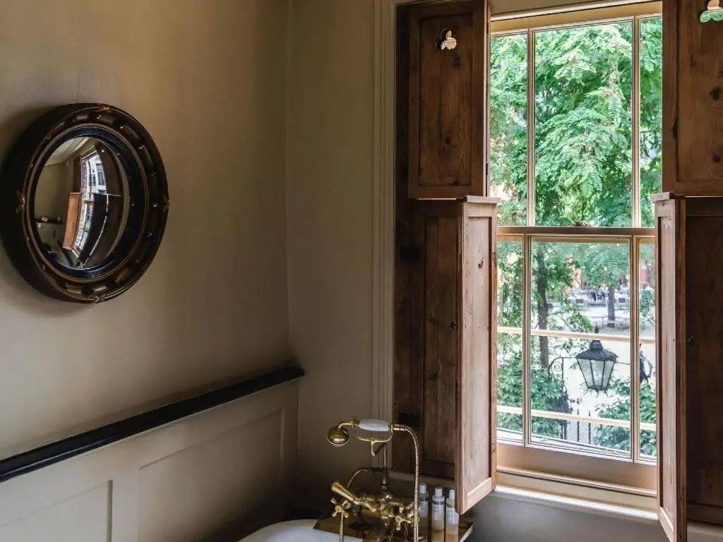 Photo - The Rookery Hotel