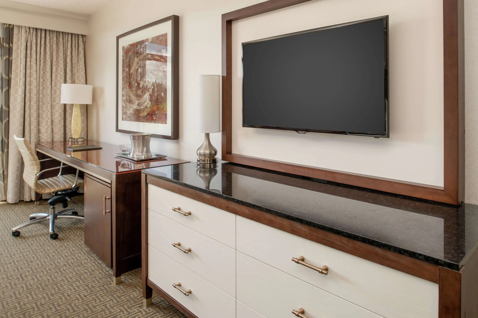 Photo - Hilton Bellevue