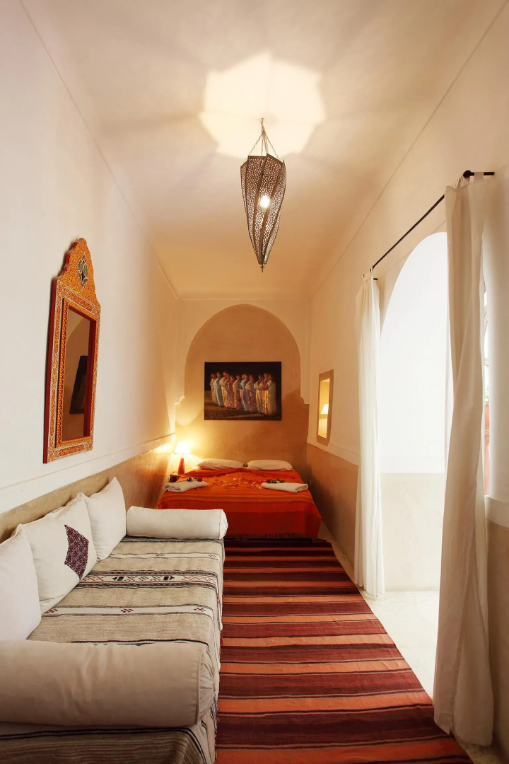 Photo - Riad white flowers