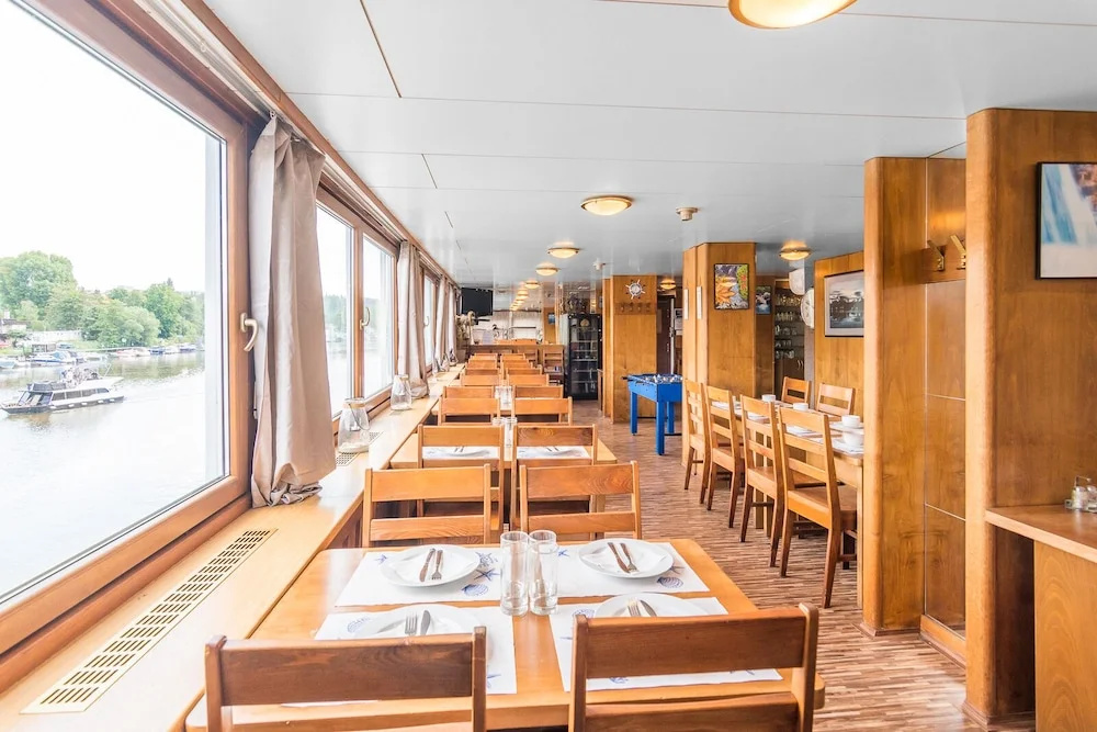 Photo - Botel Vodnik