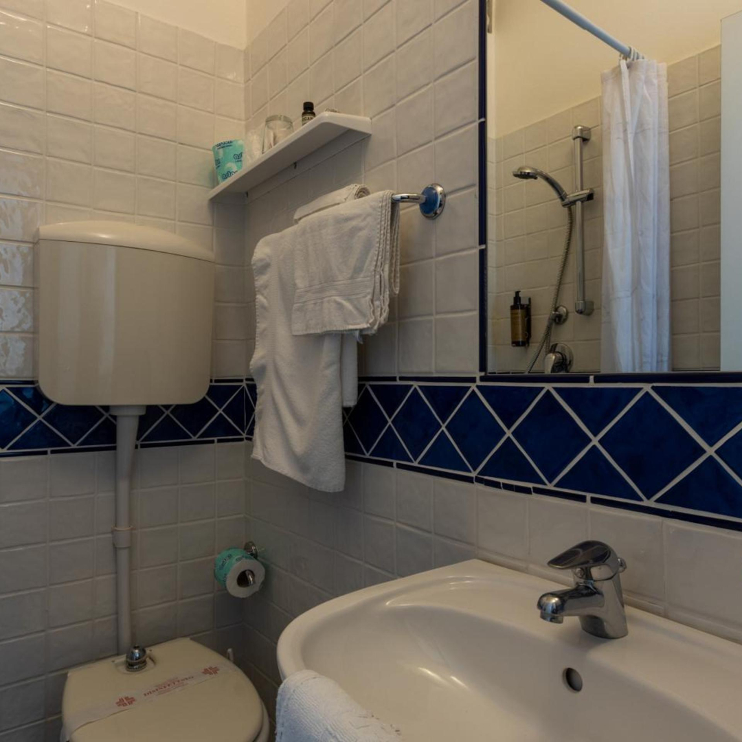 Foto - Hotel River fronte mare con piscina