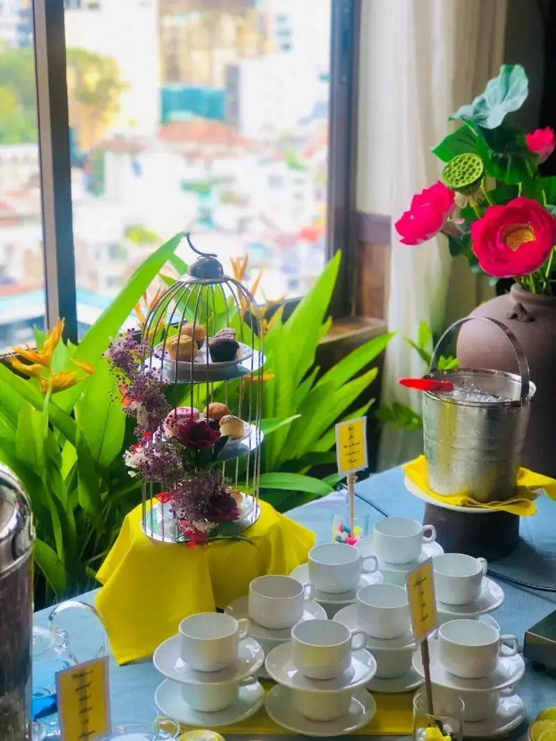 Photo - Happy Life Grand Hotel & Rooftop Skybar