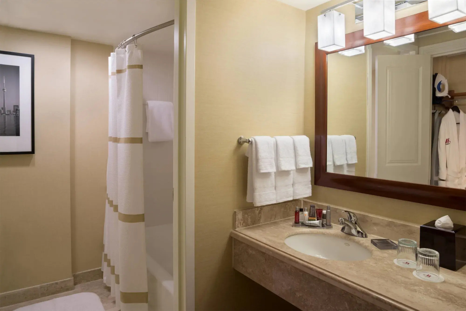 Photo - Toronto Airport Marriott Hotel