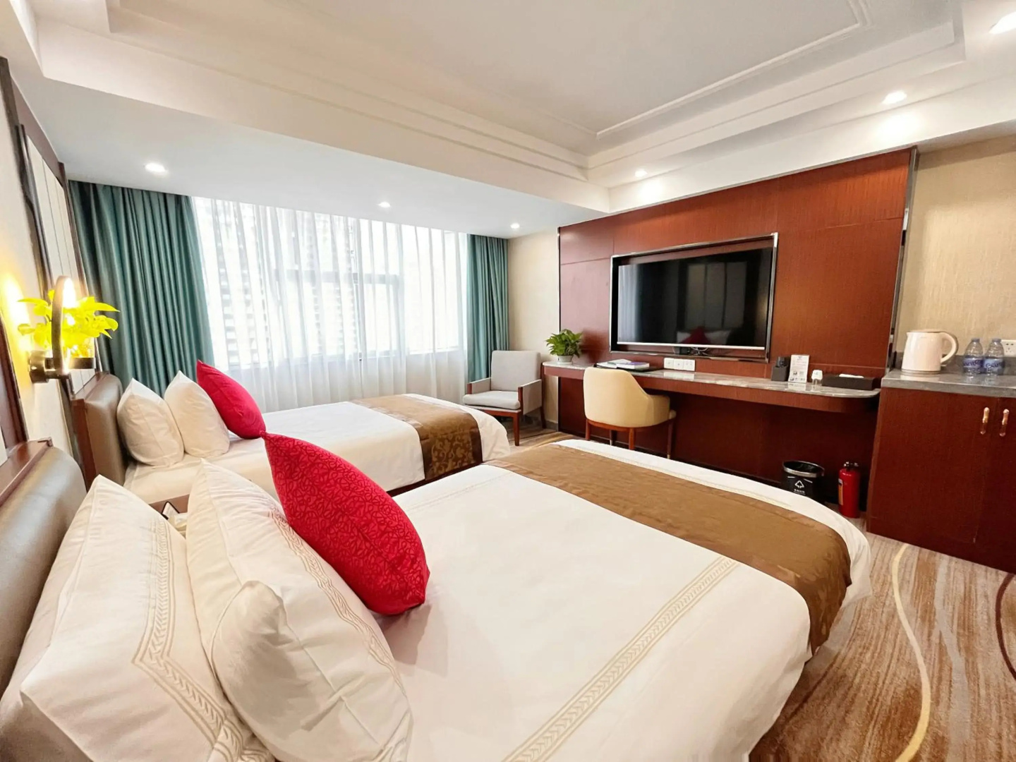 Foto - Skyline Plaza Hotel