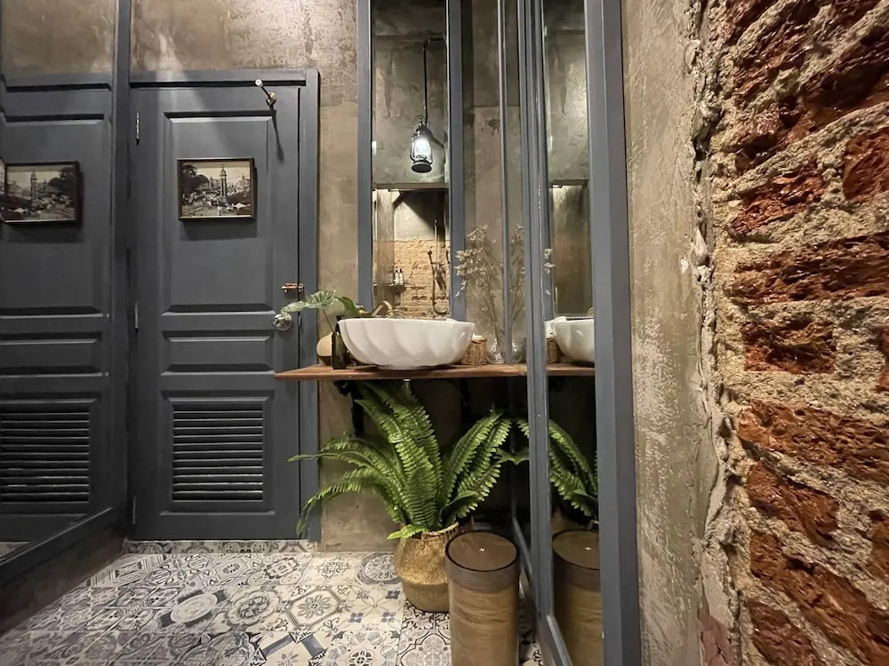 Photo - Central Old Town Cottage