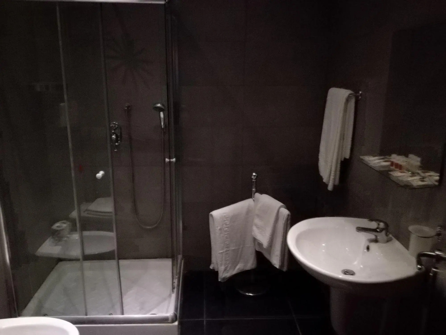 Photo - Smart Station Hotel